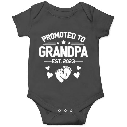 mens 1st time grandpa est 2023 new first grandpa 2023 fathers day T-Shirts